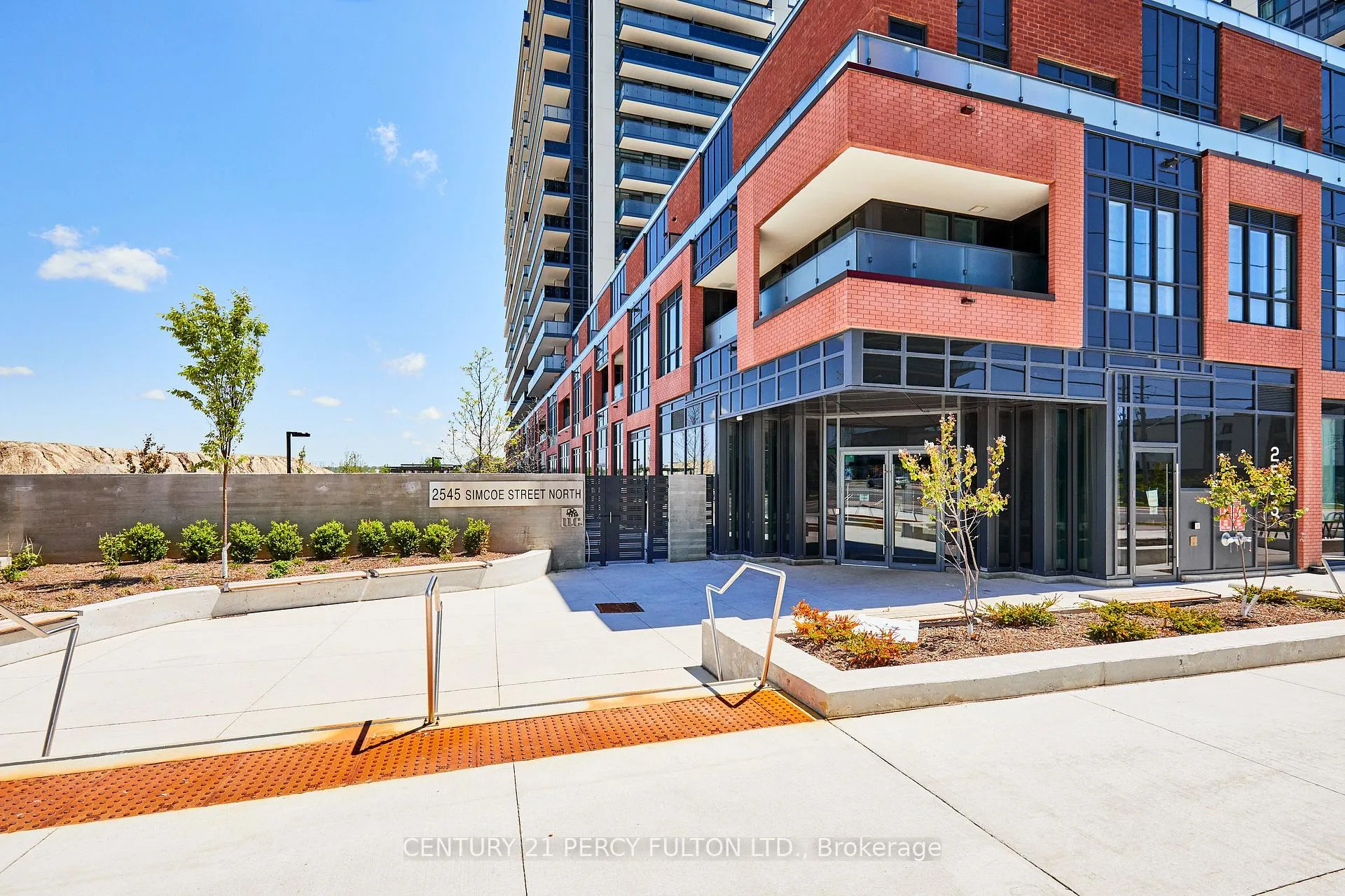 Photo 6 of Unit 2518, 2545 Simcoe Street N, Oshawa, Windfields — HOMEH
