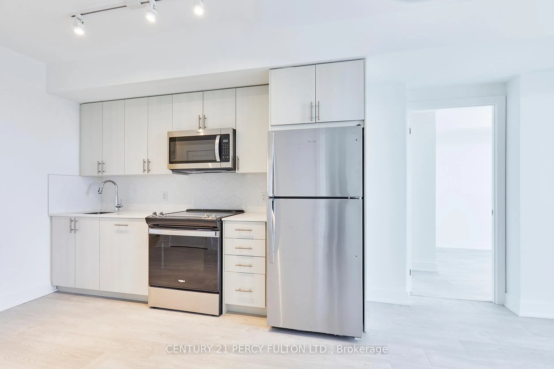 Photo 10 of Unit 2518, 2545 Simcoe Street N, Oshawa, Windfields — HOMEH