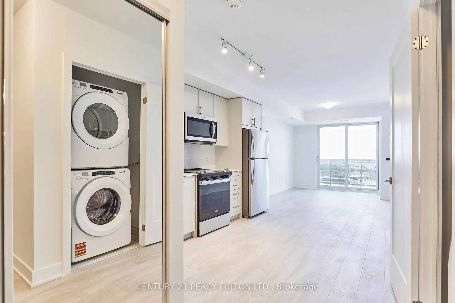 Photo 12 of Unit 2518, 2545 Simcoe Street N, Oshawa, Windfields — HOMEH