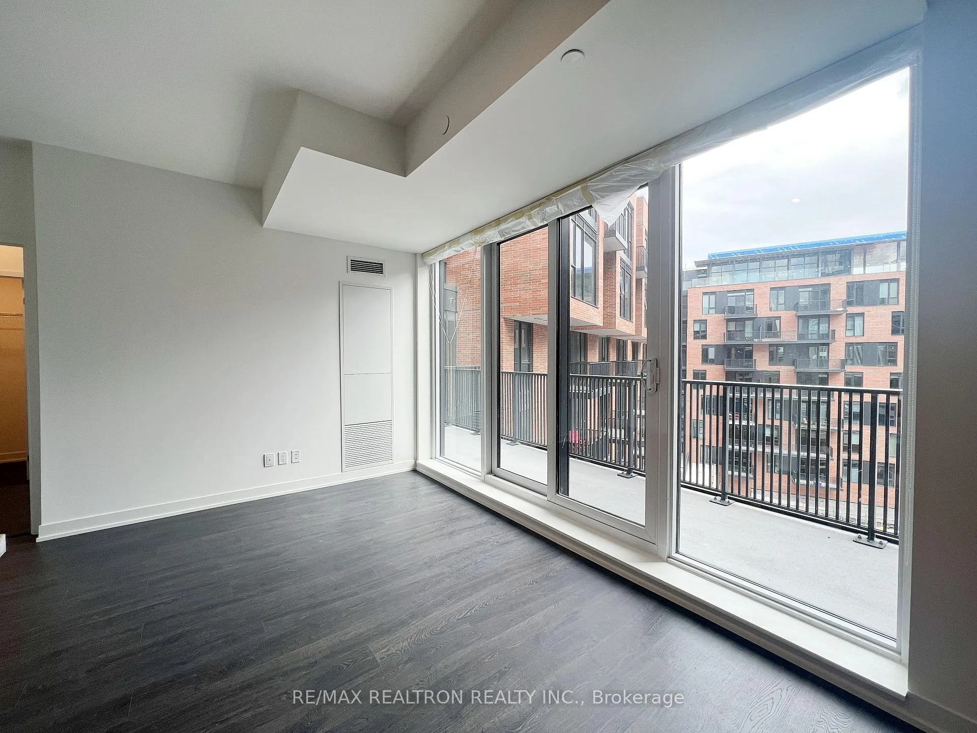 Photo 11 of Unit 707, 38 Simcoe Promenade, Markham, Unionville — HOMEH