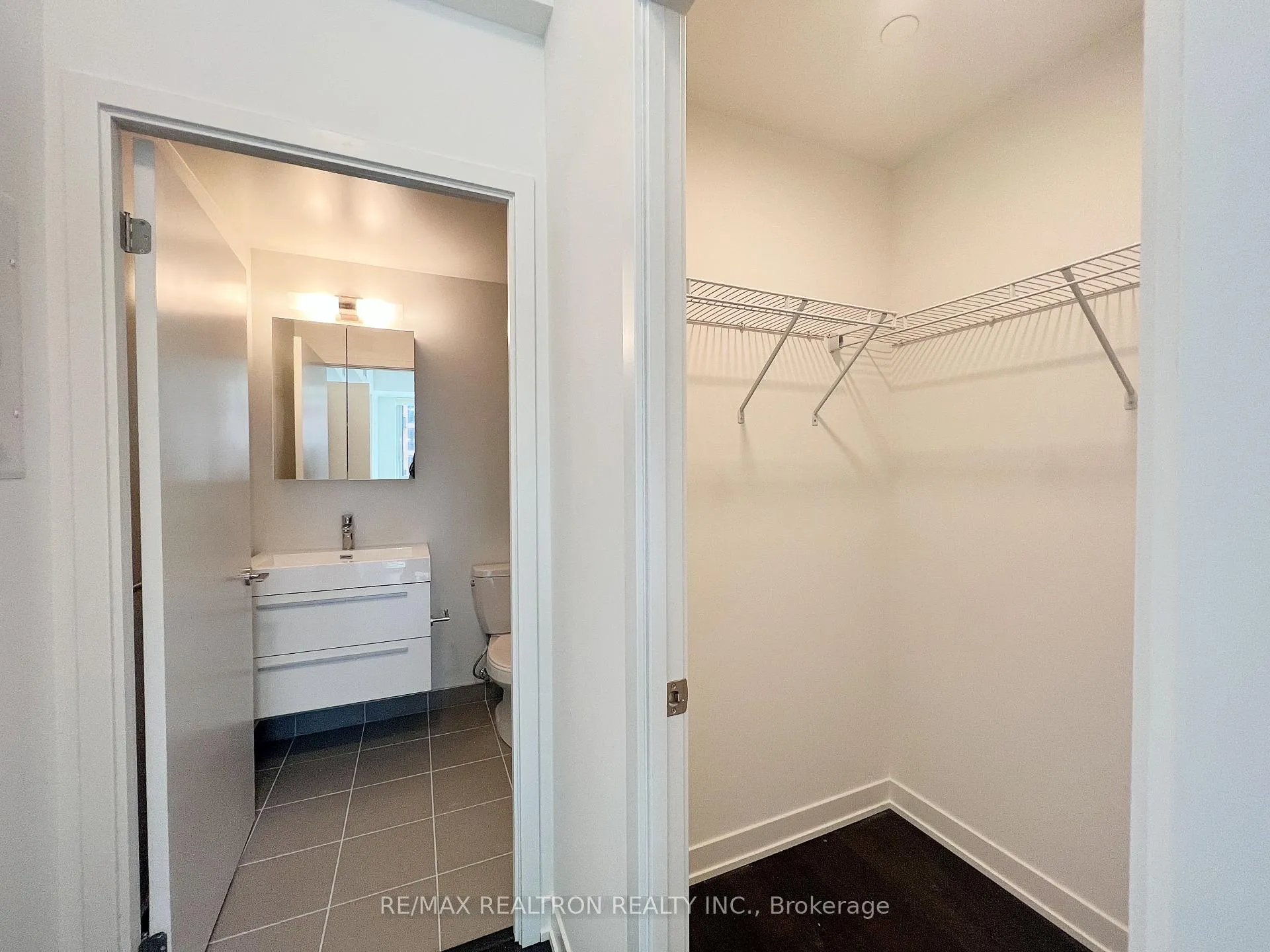 Photo 13 of Unit 707, 38 Simcoe Promenade, Markham, Unionville — HOMEH
