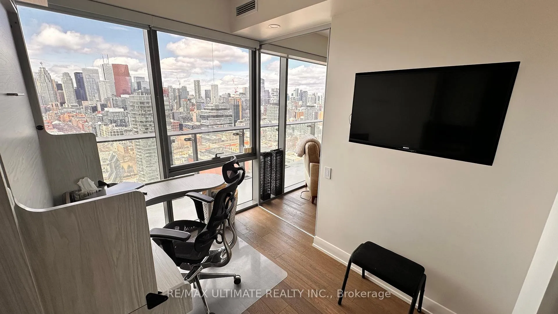 Photo 29 of Unit 3402, 70 Distillery Lane, Toronto, Waterfront Communities — HOMEH