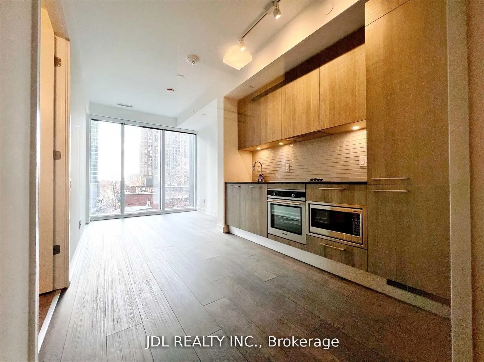 Photo 4 of Unit 507, 3 Gloucester Street, Toronto, Church-Yonge Corridor — HOMEH