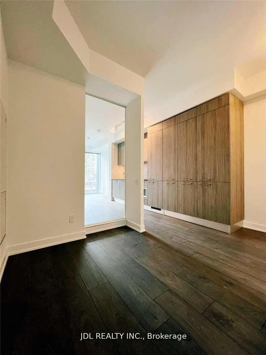 Photo 7 of Unit 507, 3 Gloucester Street, Toronto, Church-Yonge Corridor — HOMEH