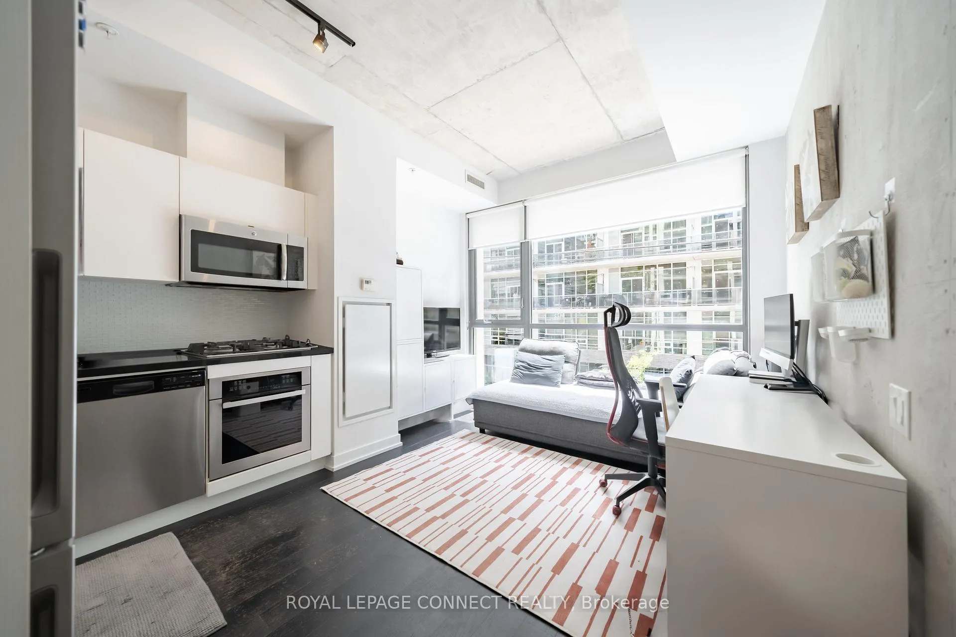 Front of Unit 206, 39 Brant Street