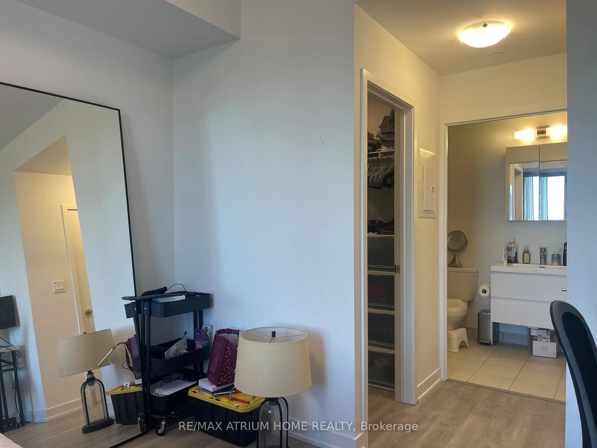 Photo 9 of Unit 511, 38 Simcoe Promenade, Markham, Unionville — HOMEH