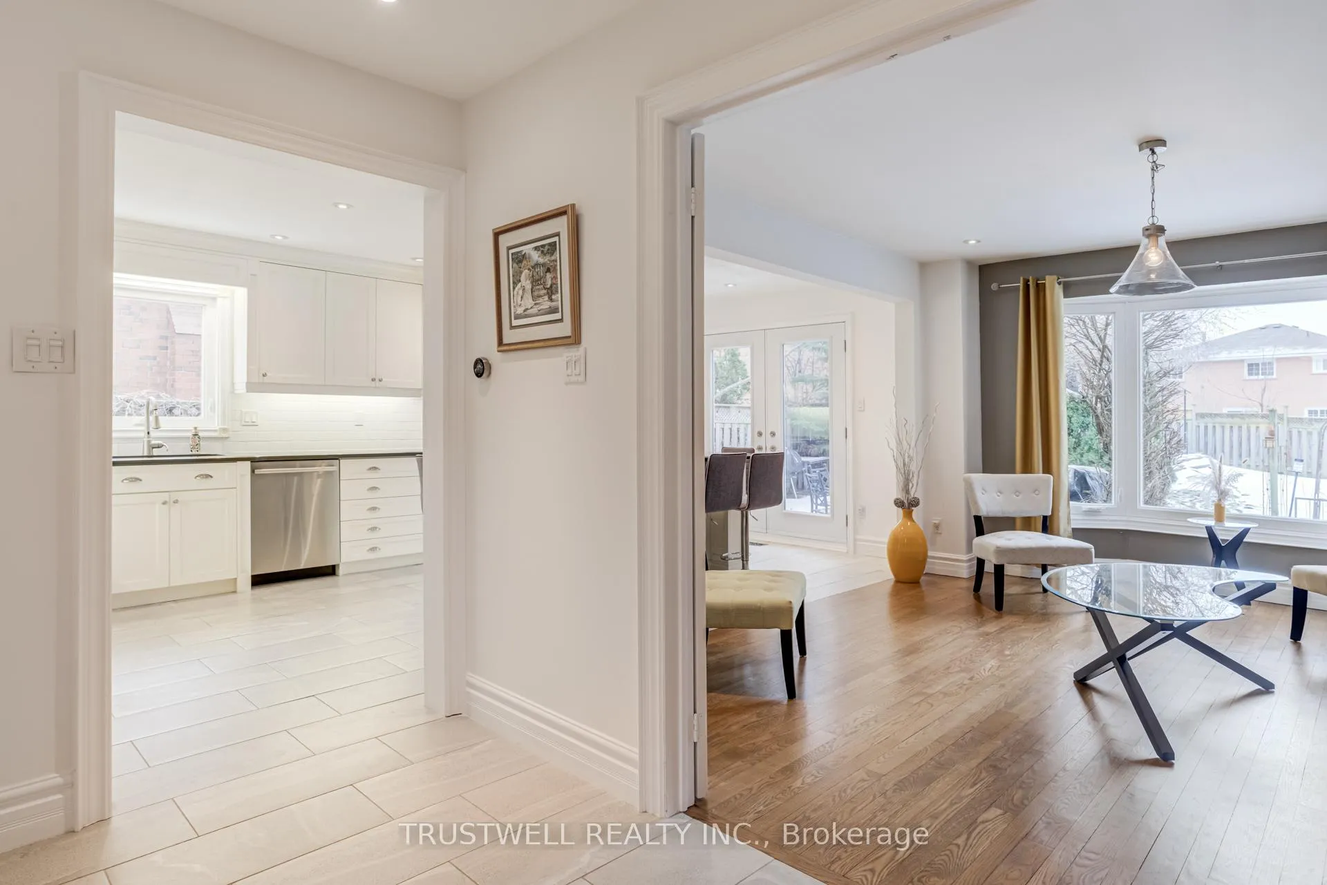 Photo 8 of 82 Long Island Crescent, Markham, Markville — HOMEH