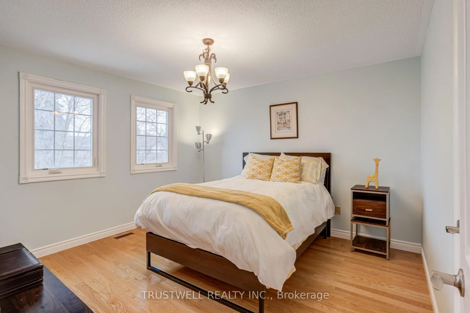 Photo 23 of 82 Long Island Crescent, Markham, Markville — HOMEH