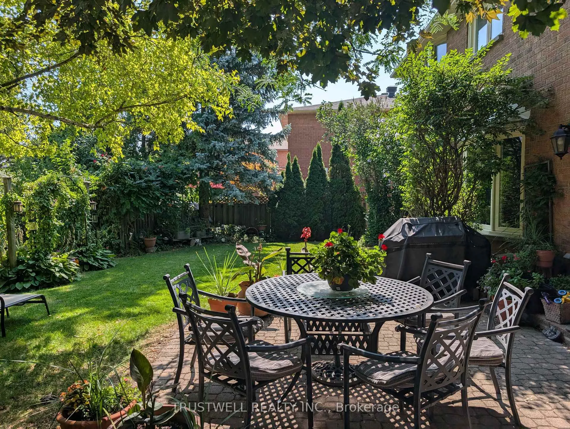 Photo 36 of 82 Long Island Crescent, Markham, Markville — HOMEH