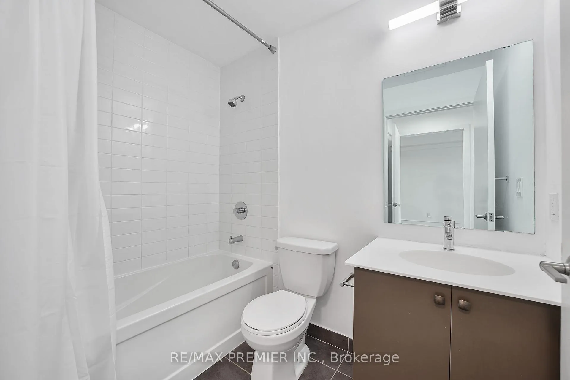 Photo 21 of Unit 338, 555 William Graham Drive, Aurora, Rural Aurora — HOMEH