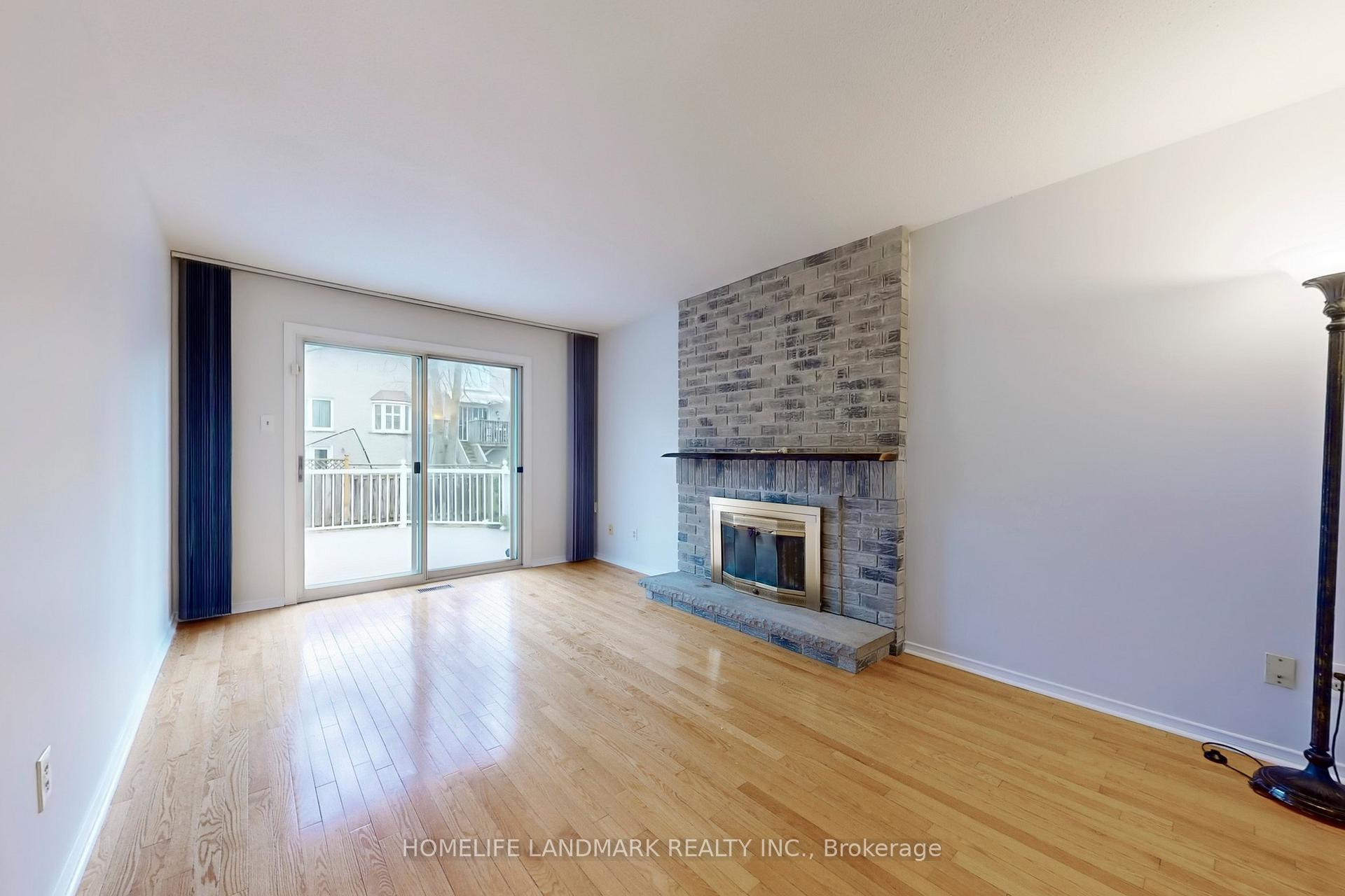 Photo 5 of 3 Vale Crescent, Ajax, South West — HOMEH
