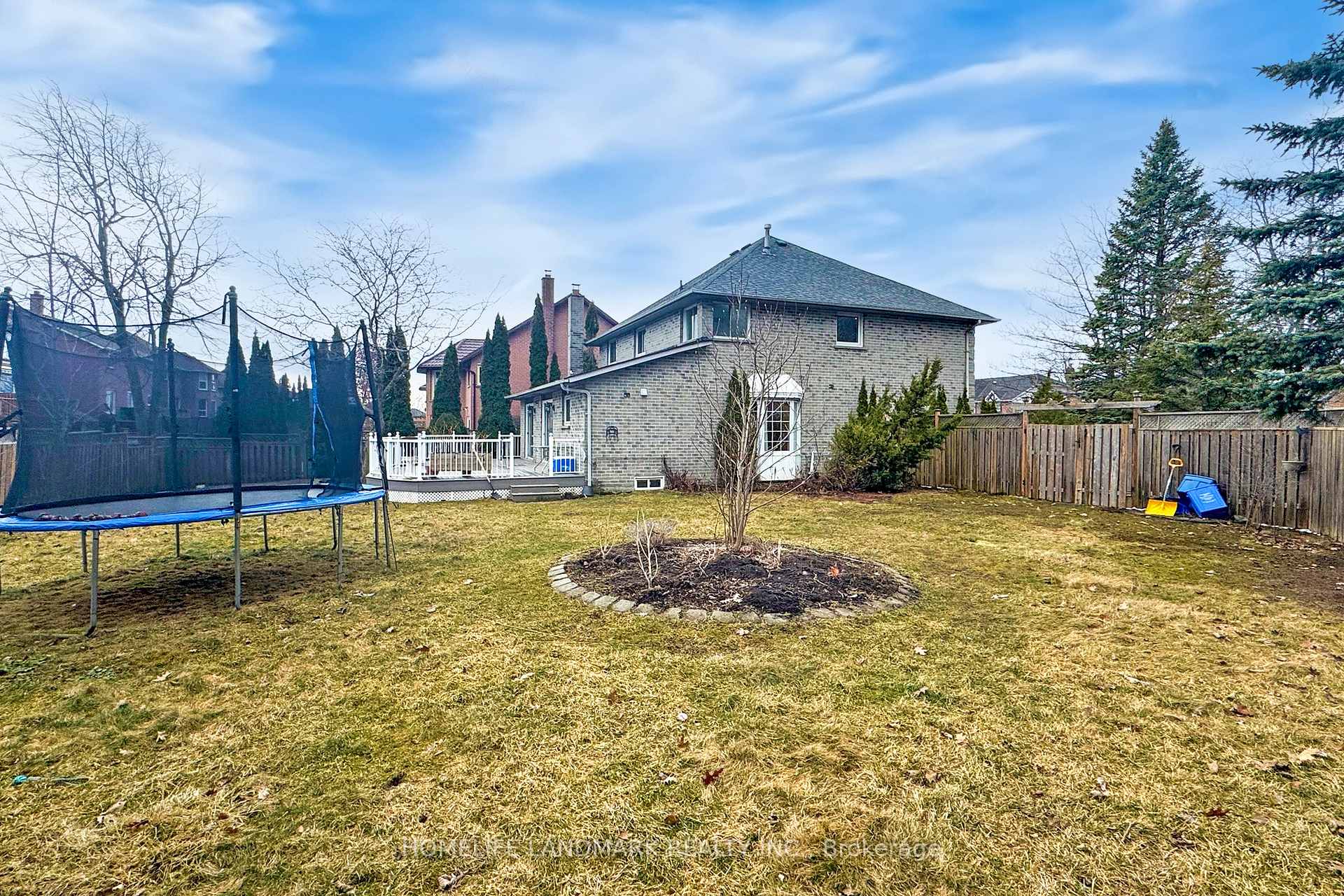 Photo 38 of 3 Vale Crescent, Ajax, South West — HOMEH