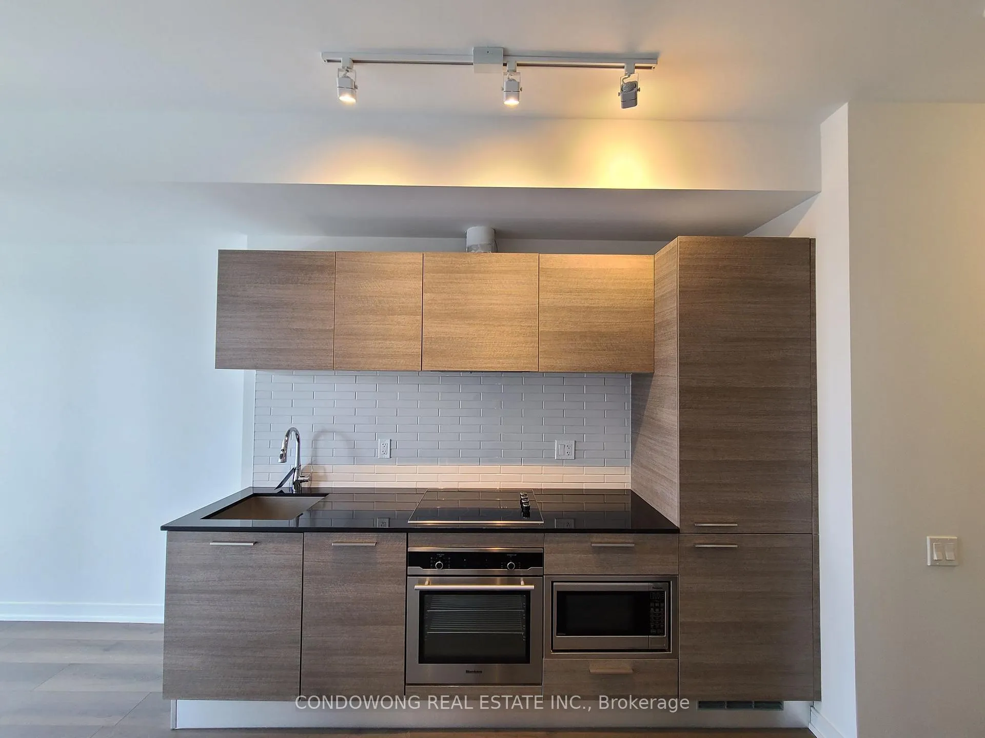 Photo 2 of Unit 2310, 3 Gloucester Street, Toronto, Church-Yonge Corridor — HOMEH
