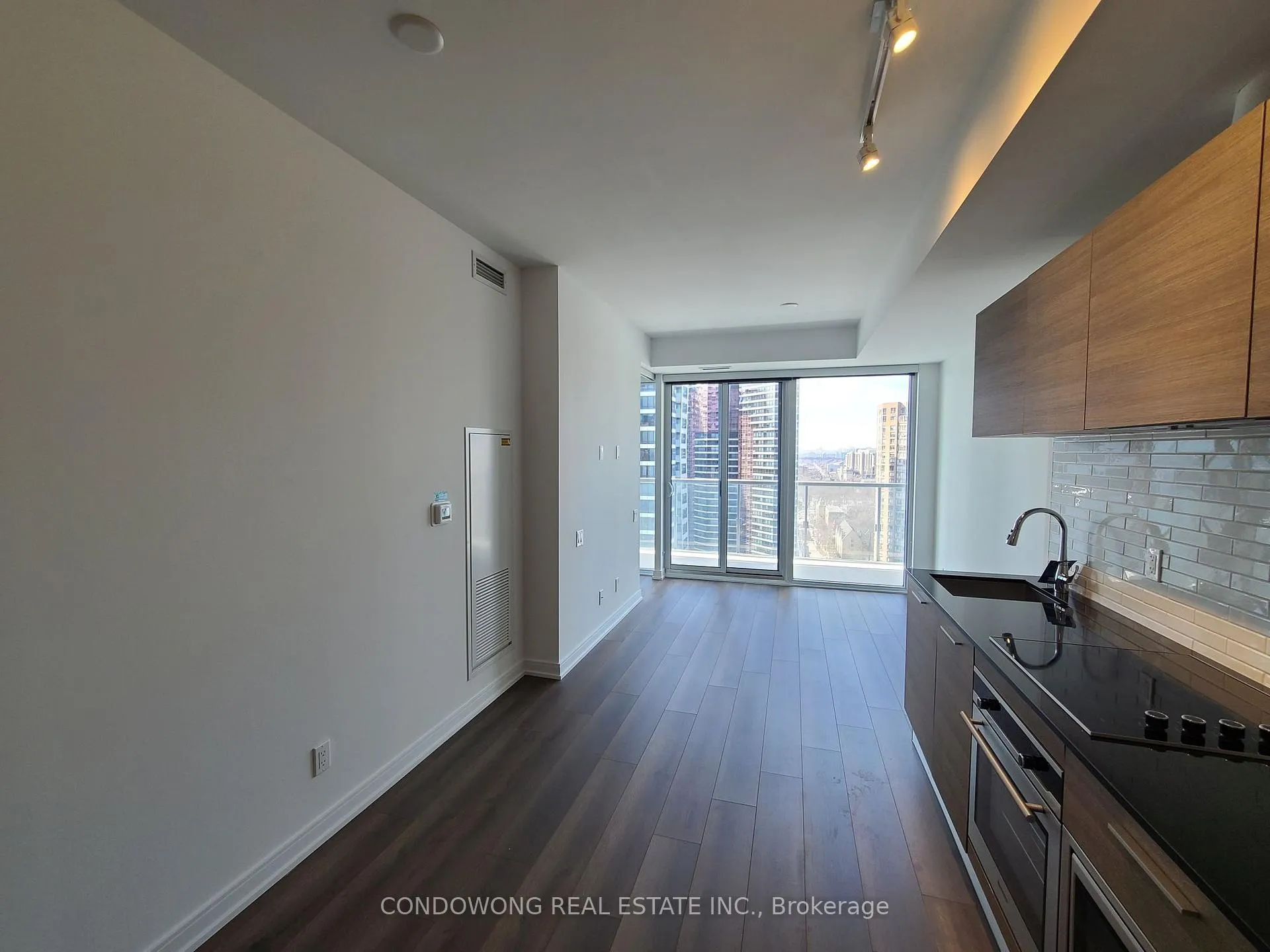 Photo 3 of Unit 2310, 3 Gloucester Street, Toronto, Church-Yonge Corridor — HOMEH