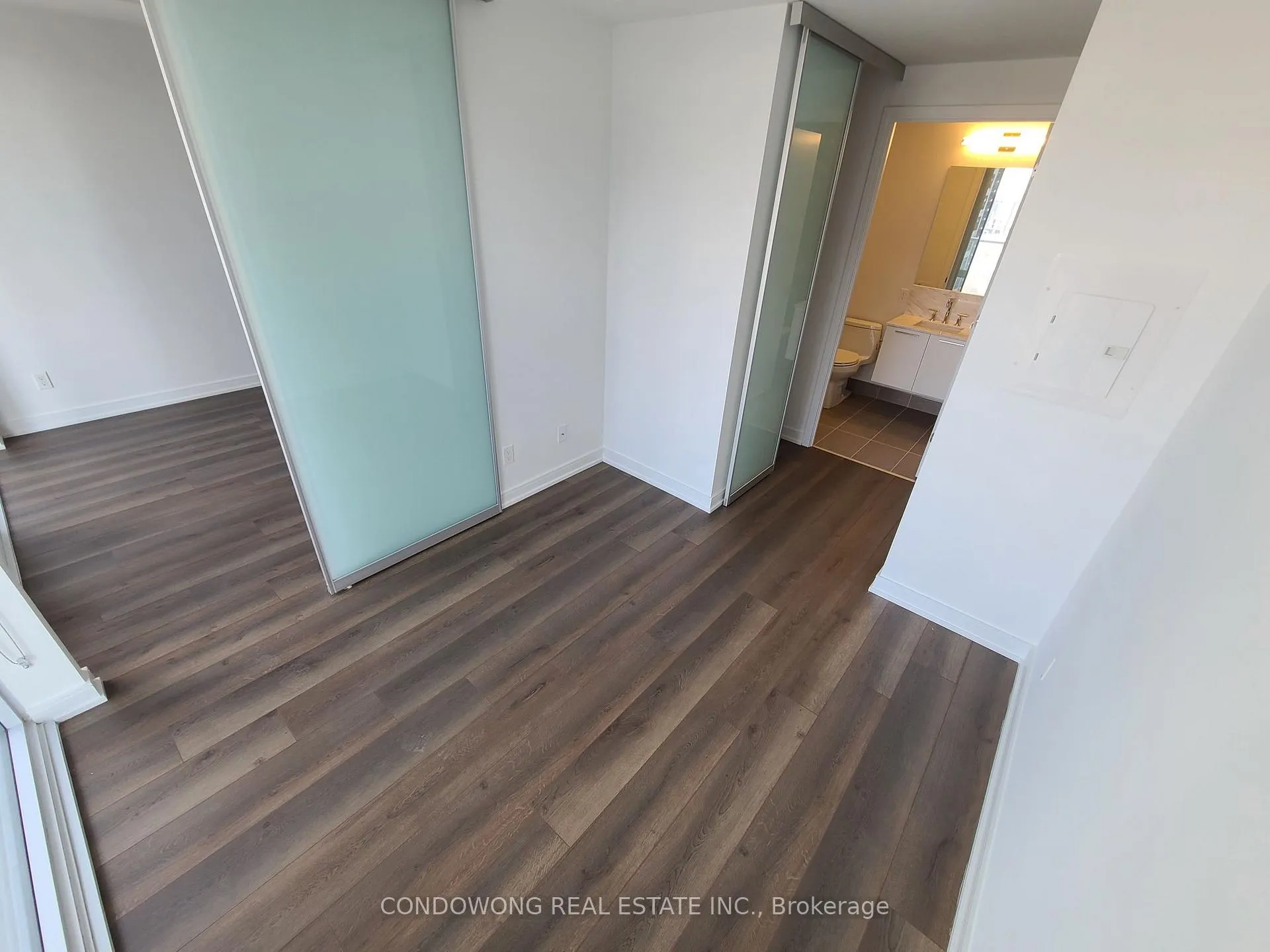 Photo 5 of Unit 2310, 3 Gloucester Street, Toronto, Church-Yonge Corridor — HOMEH