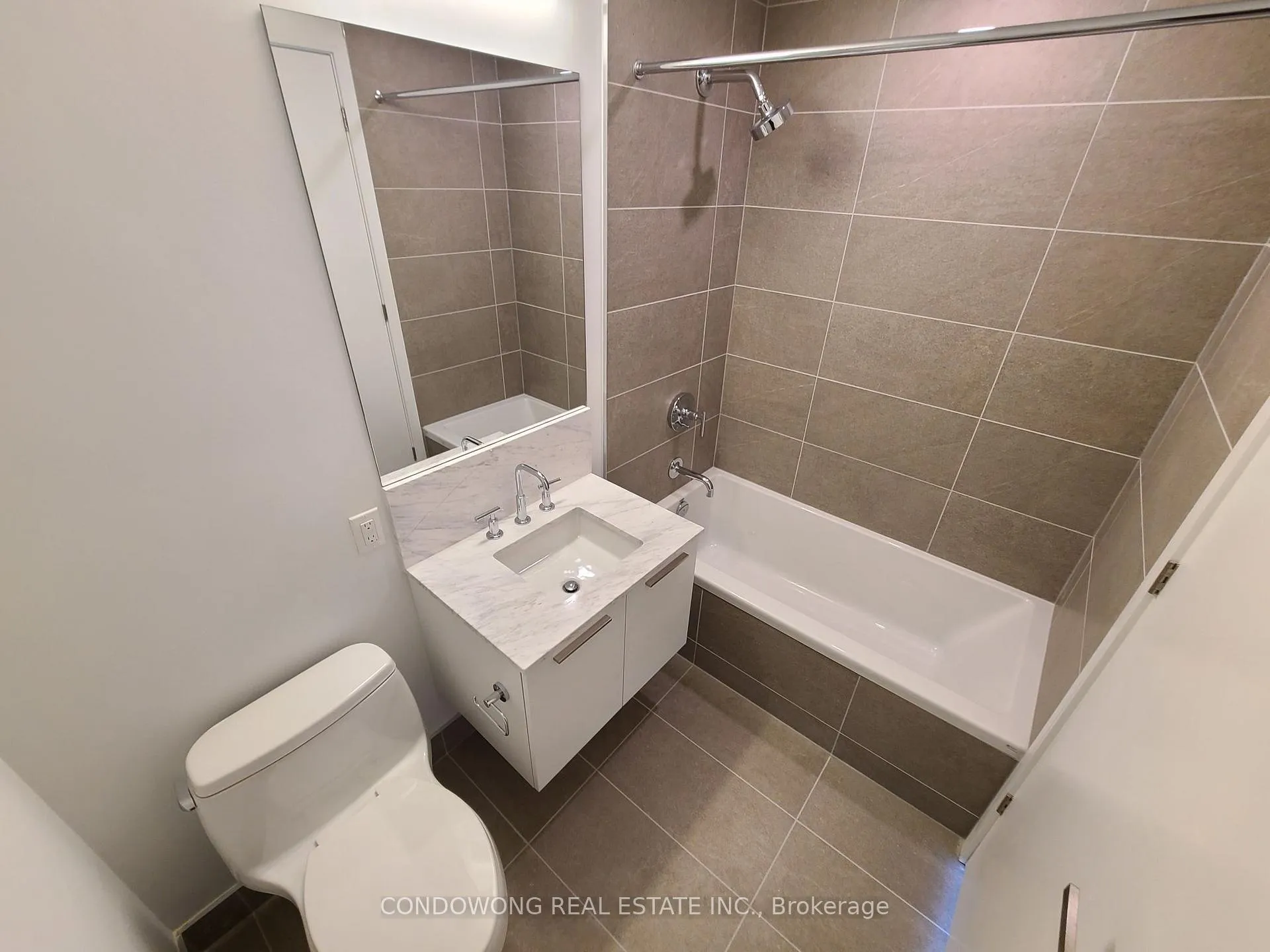 Photo 9 of Unit 2310, 3 Gloucester Street, Toronto, Church-Yonge Corridor — HOMEH