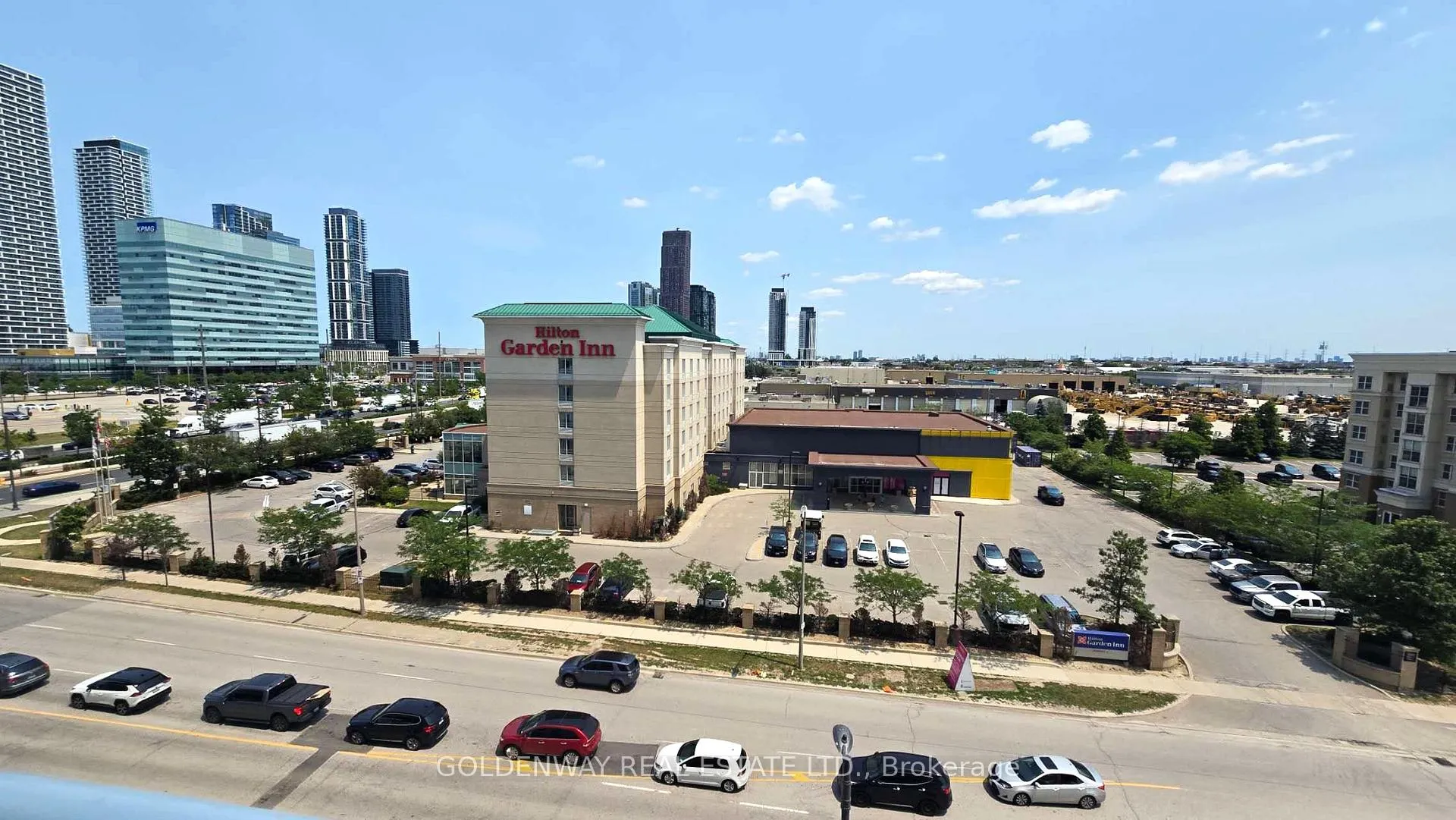 Photo 13 of Unit 707, 28 Interchange Way, Vaughan, Vaughan Corporate Centre — HOMEH