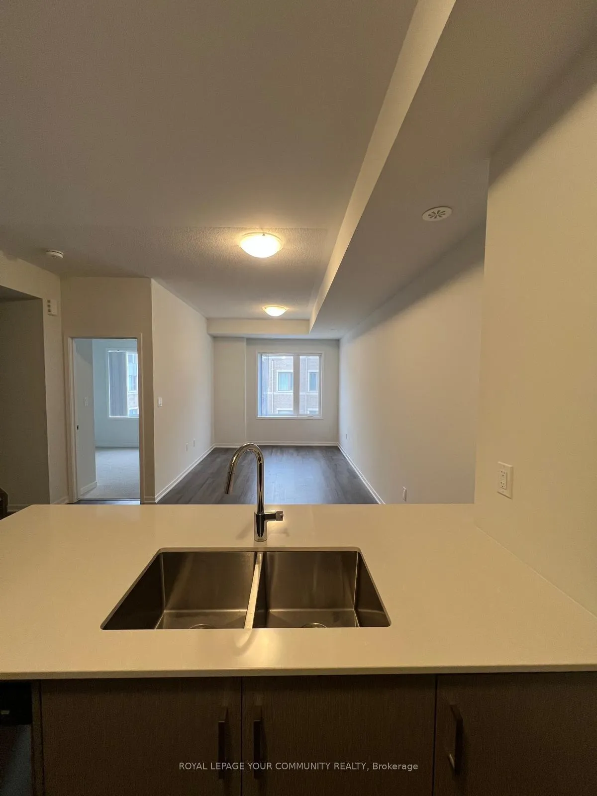 Photo 10 of Unit TH262, 150 Honeycrisp Crescent, Vaughan, Vaughan Corporate Centre — HOMEH