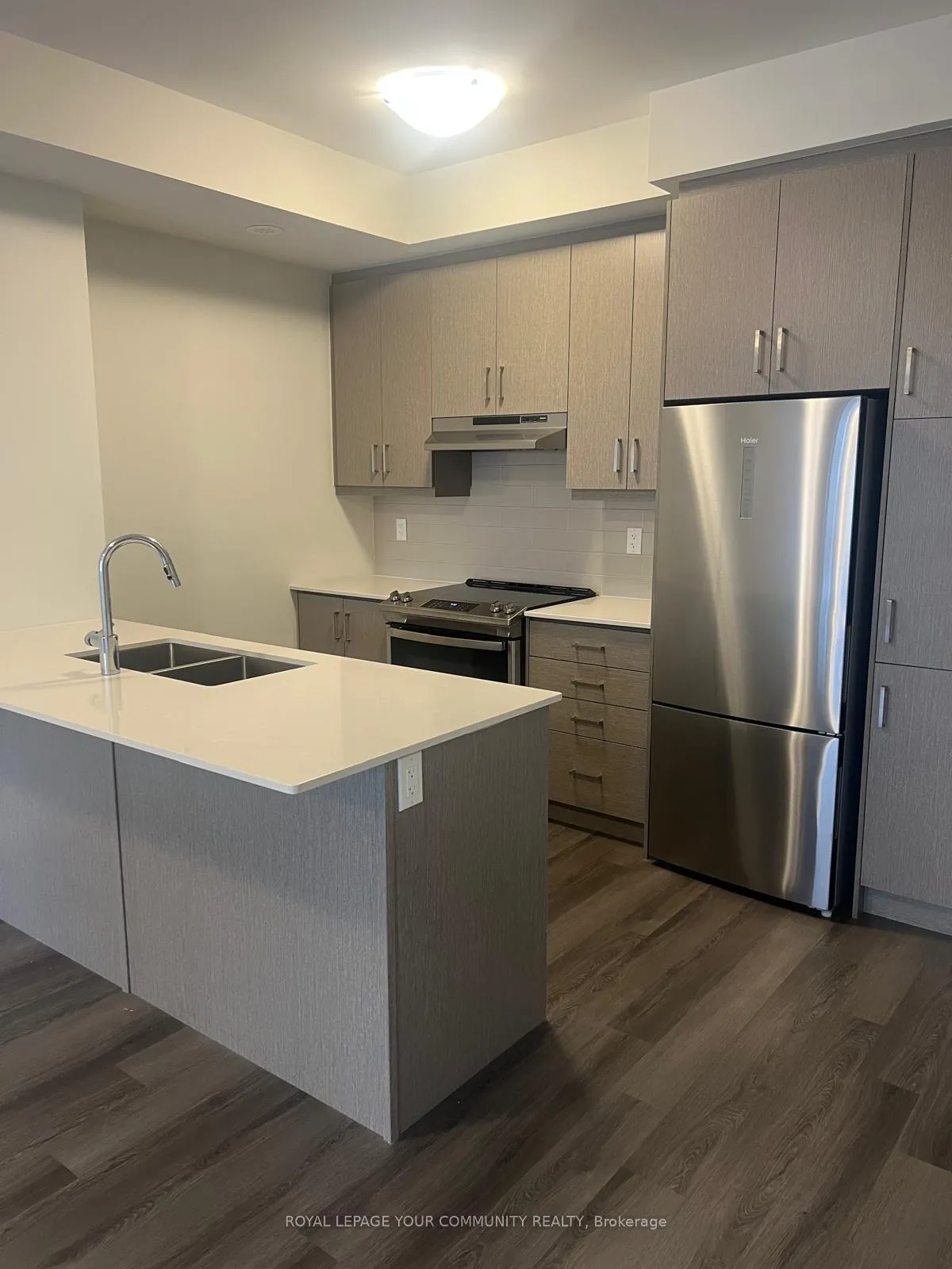 Photo 12 of Unit TH262, 150 Honeycrisp Crescent, Vaughan, Vaughan Corporate Centre — HOMEH