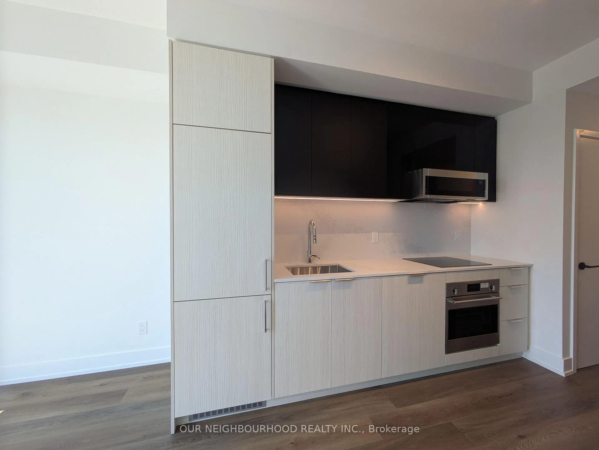 Front of Unit 3212, 308 Jarvis Street