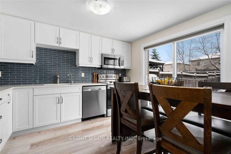 Photo 6 of 75 Larkin Drive, Barrie, 400 North — HOMEH