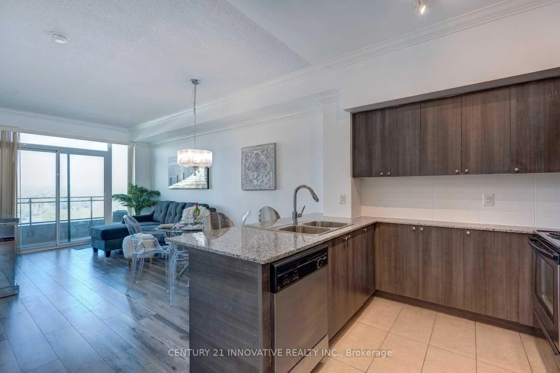 Photo 5 of Unit 1507, 1235 Bayly Street, Pickering, Bay Ridges — HOMEH