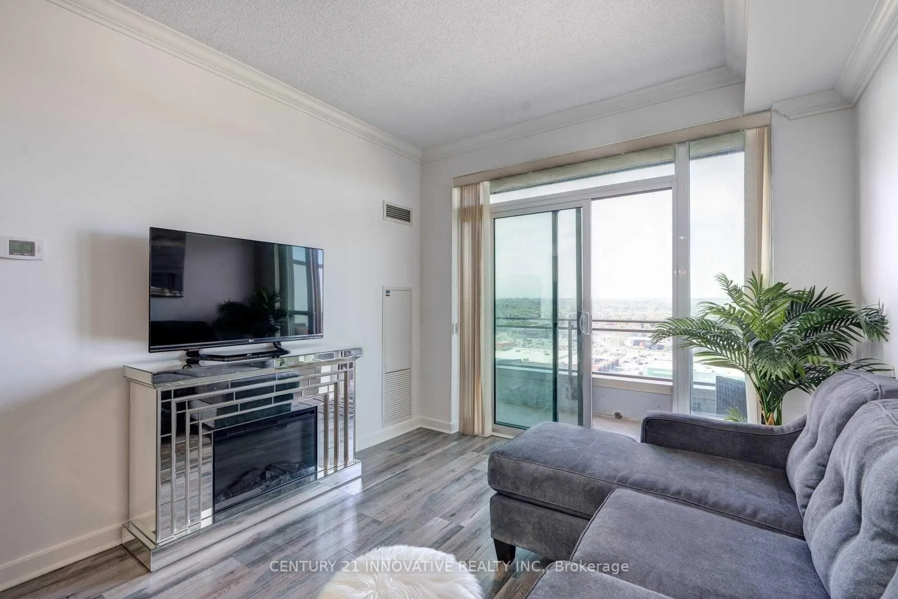 Photo 14 of Unit 1507, 1235 Bayly Street, Pickering, Bay Ridges — HOMEH