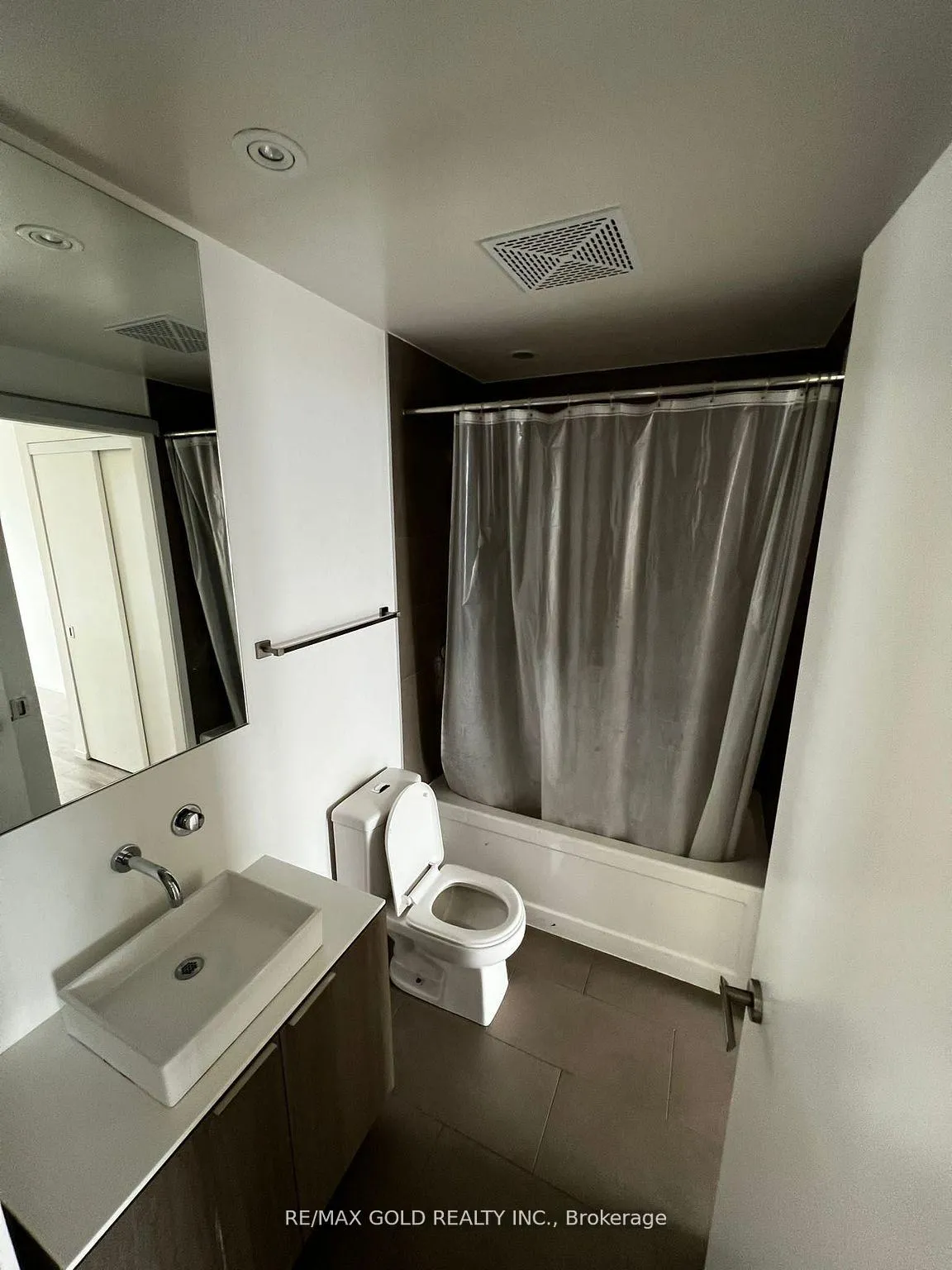 Photo 4 of Unit 3902, 159 Dundas Street E, Toronto, Church-Yonge Corridor — HOMEH