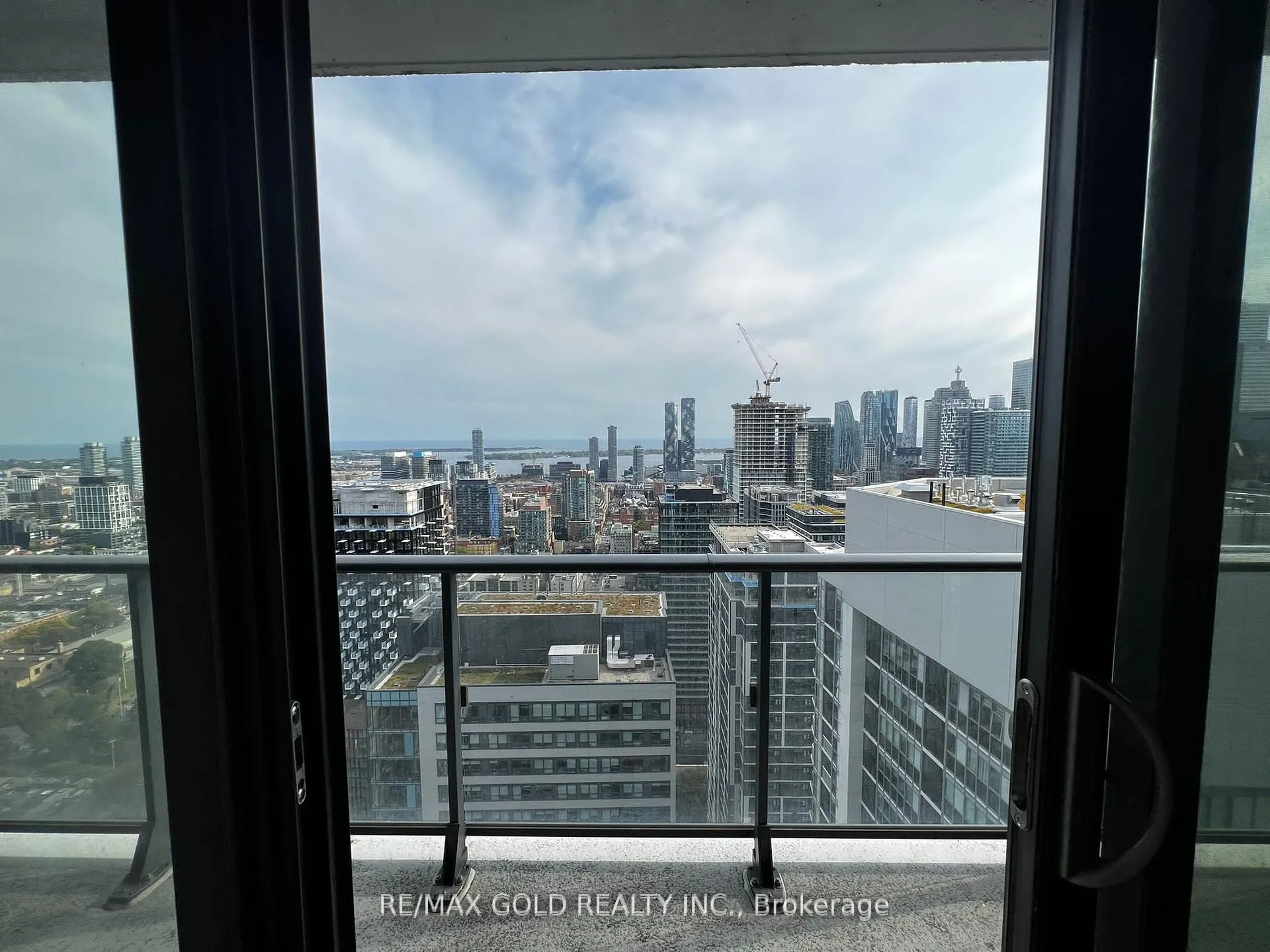 Photo 10 of Unit 3902, 159 Dundas Street E, Toronto, Church-Yonge Corridor — HOMEH