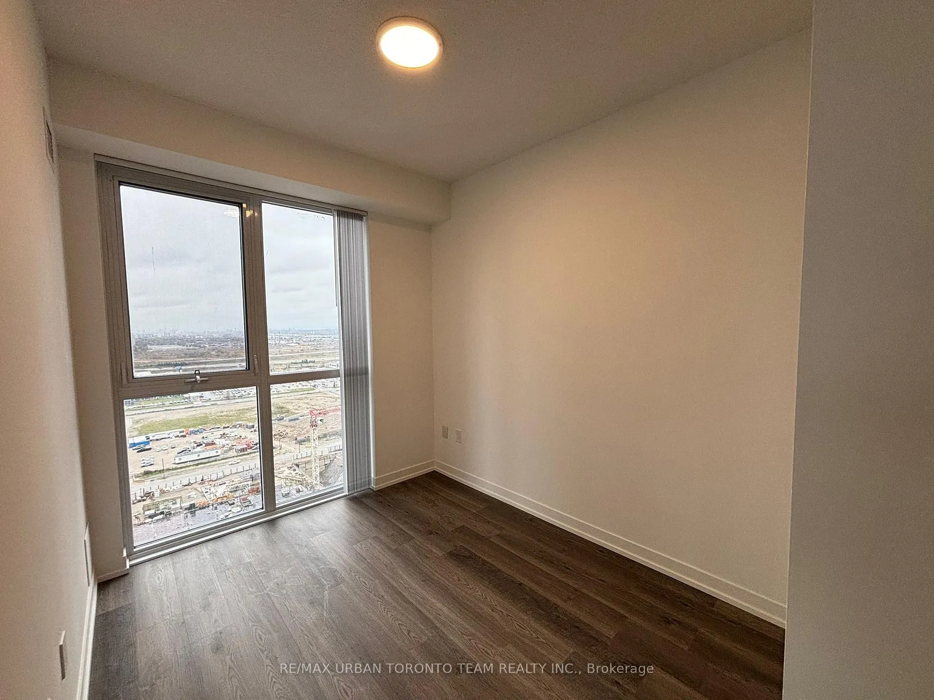 Photo 6 of Unit 2309, 8 Interchange Way, Vaughan, Vaughan Corporate Centre — HOMEH