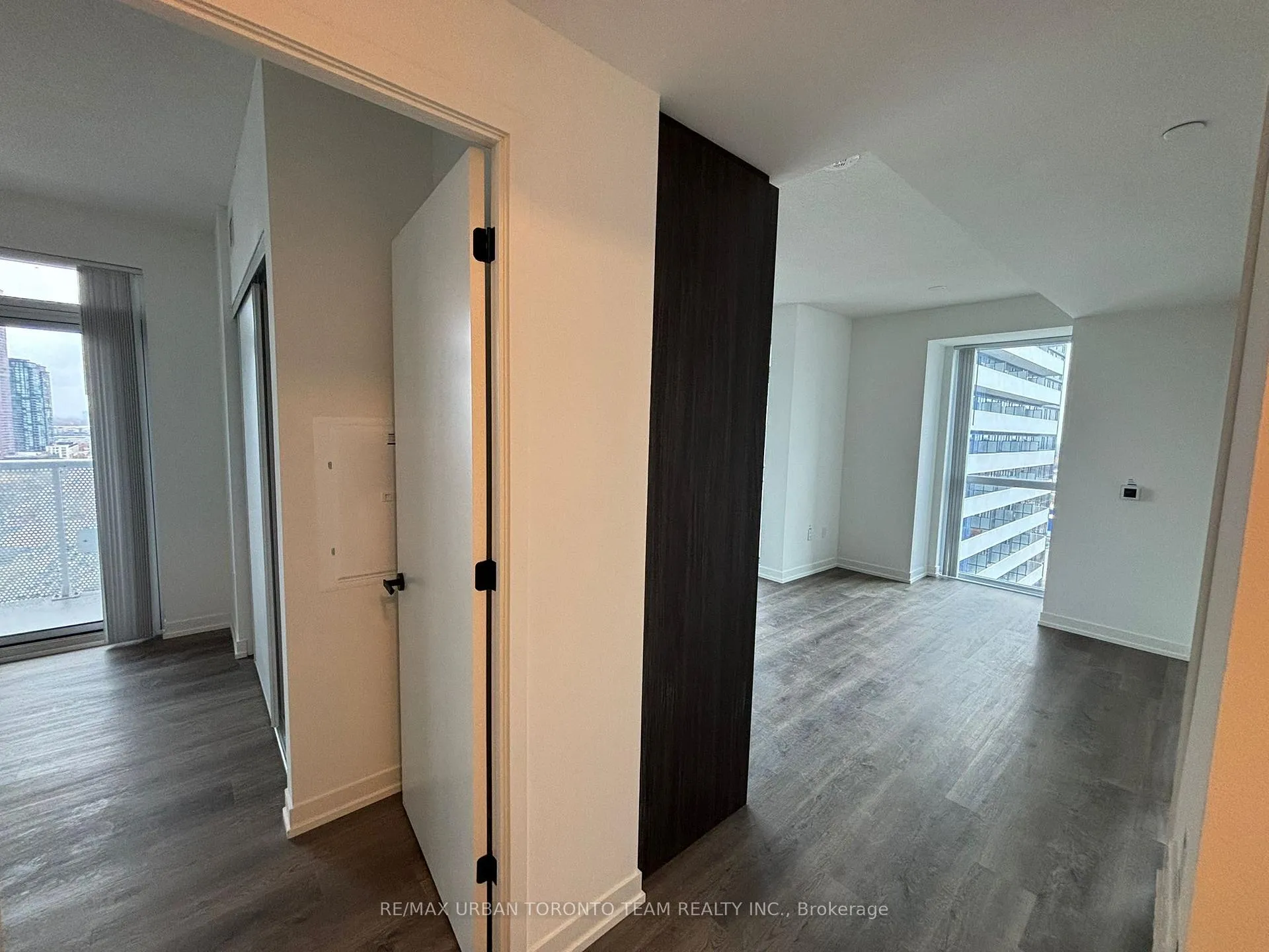 Photo 12 of Unit 2309, 8 Interchange Way, Vaughan, Vaughan Corporate Centre — HOMEH