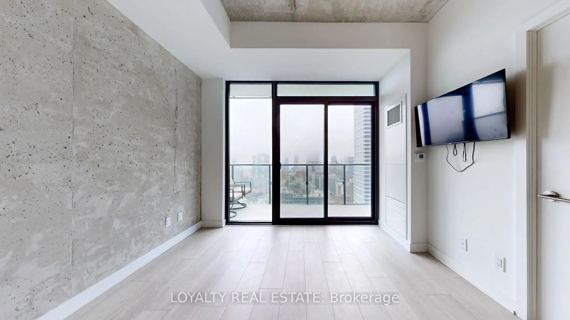 Photo 7 of Unit 2208, 47 Mutual Street, Toronto, Church-Yonge Corridor — HOMEH