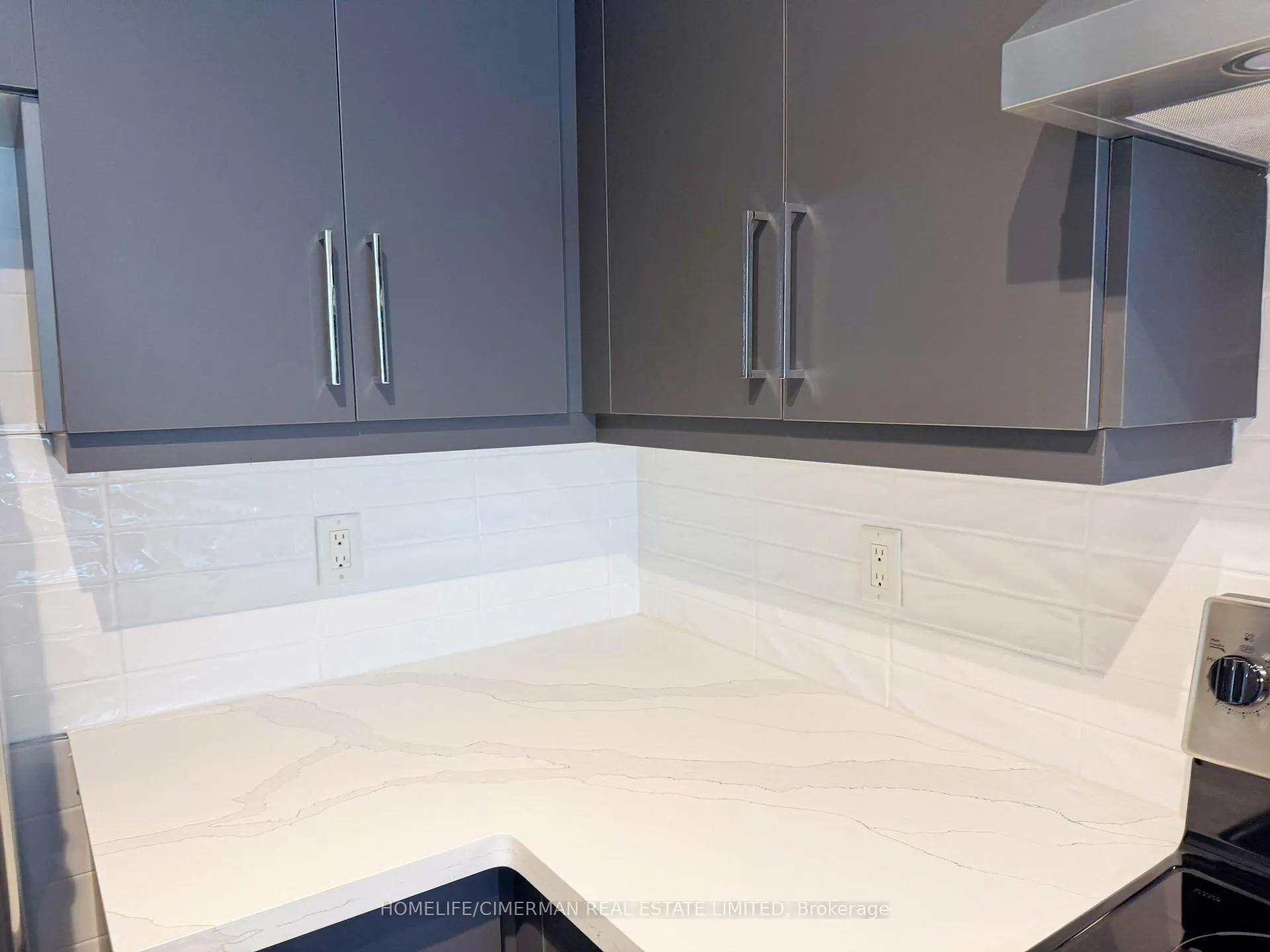 Photo 4 of Unit 1012, 48 Suncrest Boulevard, Markham, Commerce Valley — HOMEH