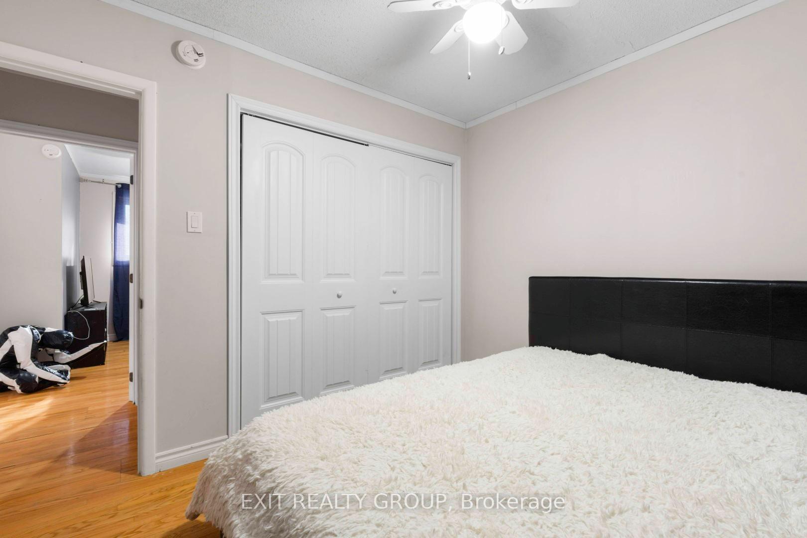 Photo 12 of 4 Walden Circle, Belleville, Belleville Ward — HOMEH
