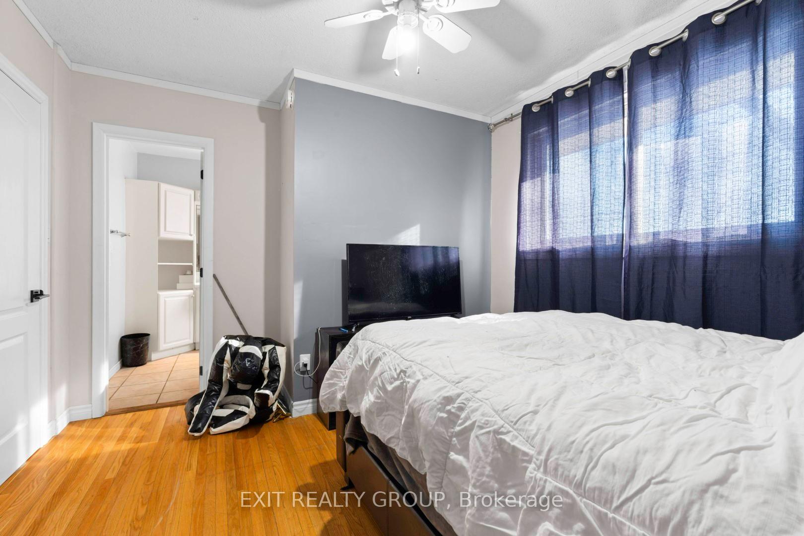 Photo 15 of 4 Walden Circle, Belleville, Belleville Ward — HOMEH