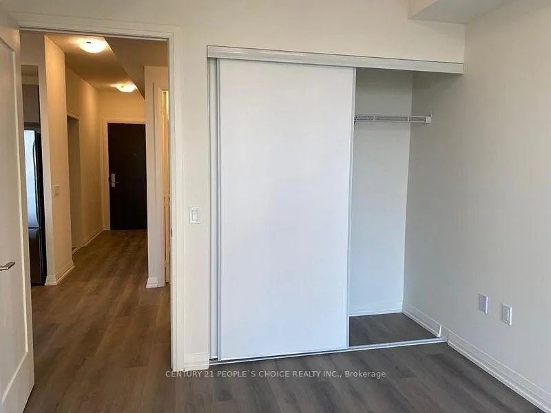 Photo 3 of Unit 423, 9000 Jane Street, Vaughan, Concord — HOMEH