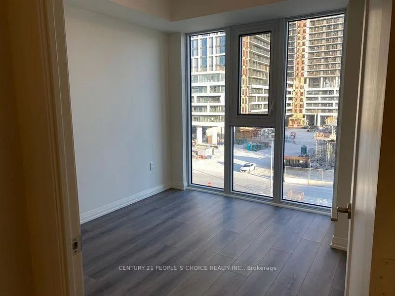 Photo 4 of Unit 423, 9000 Jane Street, Vaughan, Concord — HOMEH