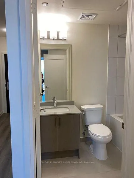 Photo 6 of Unit 423, 9000 Jane Street, Vaughan, Concord — HOMEH