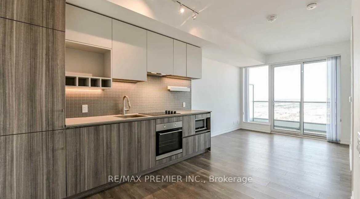 Photo 3 of Unit 4211, 898 Portage Parkway, Vaughan, Vaughan Corporate Centre — HOMEH