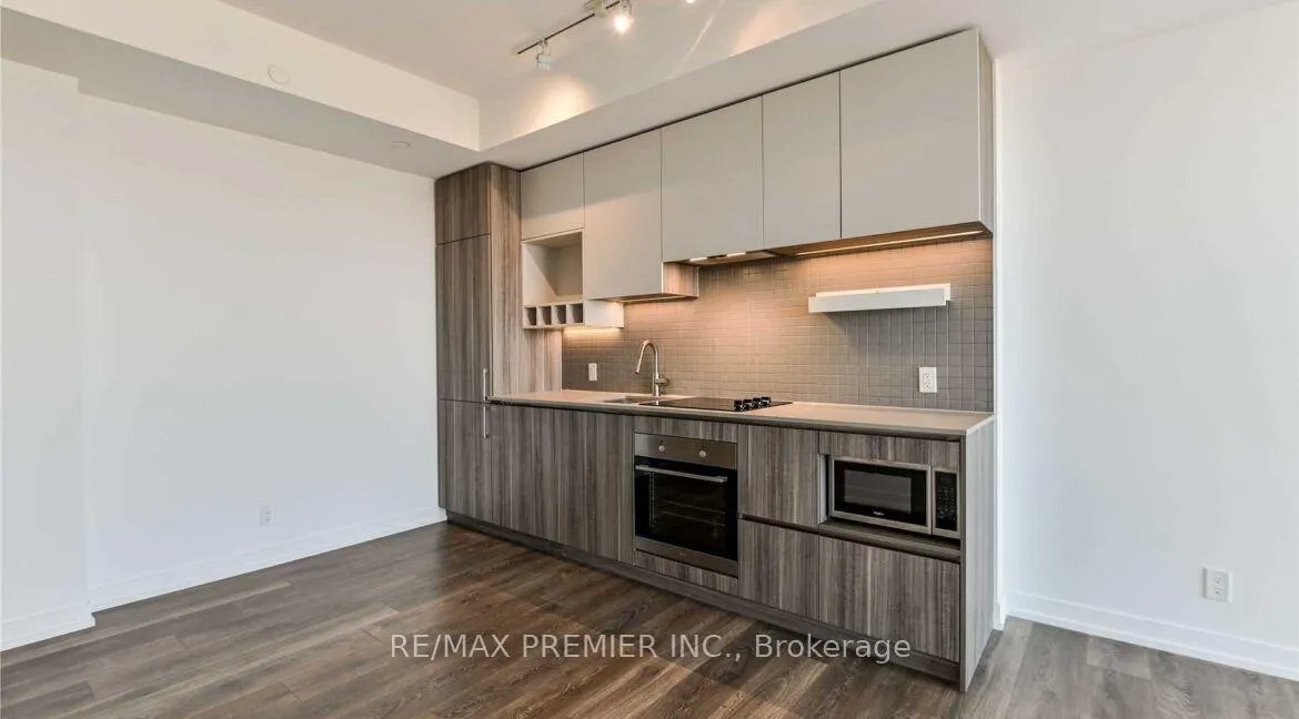 Photo 4 of Unit 4211, 898 Portage Parkway, Vaughan, Vaughan Corporate Centre — HOMEH