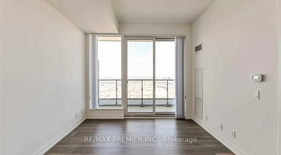 Photo 7 of Unit 4211, 898 Portage Parkway, Vaughan, Vaughan Corporate Centre — HOMEH