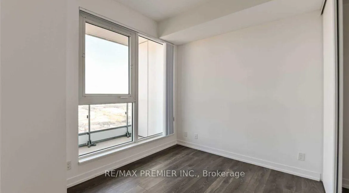 Photo 11 of Unit 4211, 898 Portage Parkway, Vaughan, Vaughan Corporate Centre — HOMEH