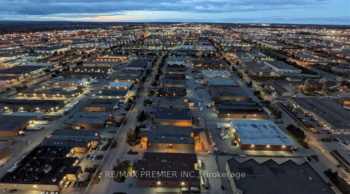 Photo 18 of Unit 4211, 898 Portage Parkway, Vaughan, Vaughan Corporate Centre — HOMEH