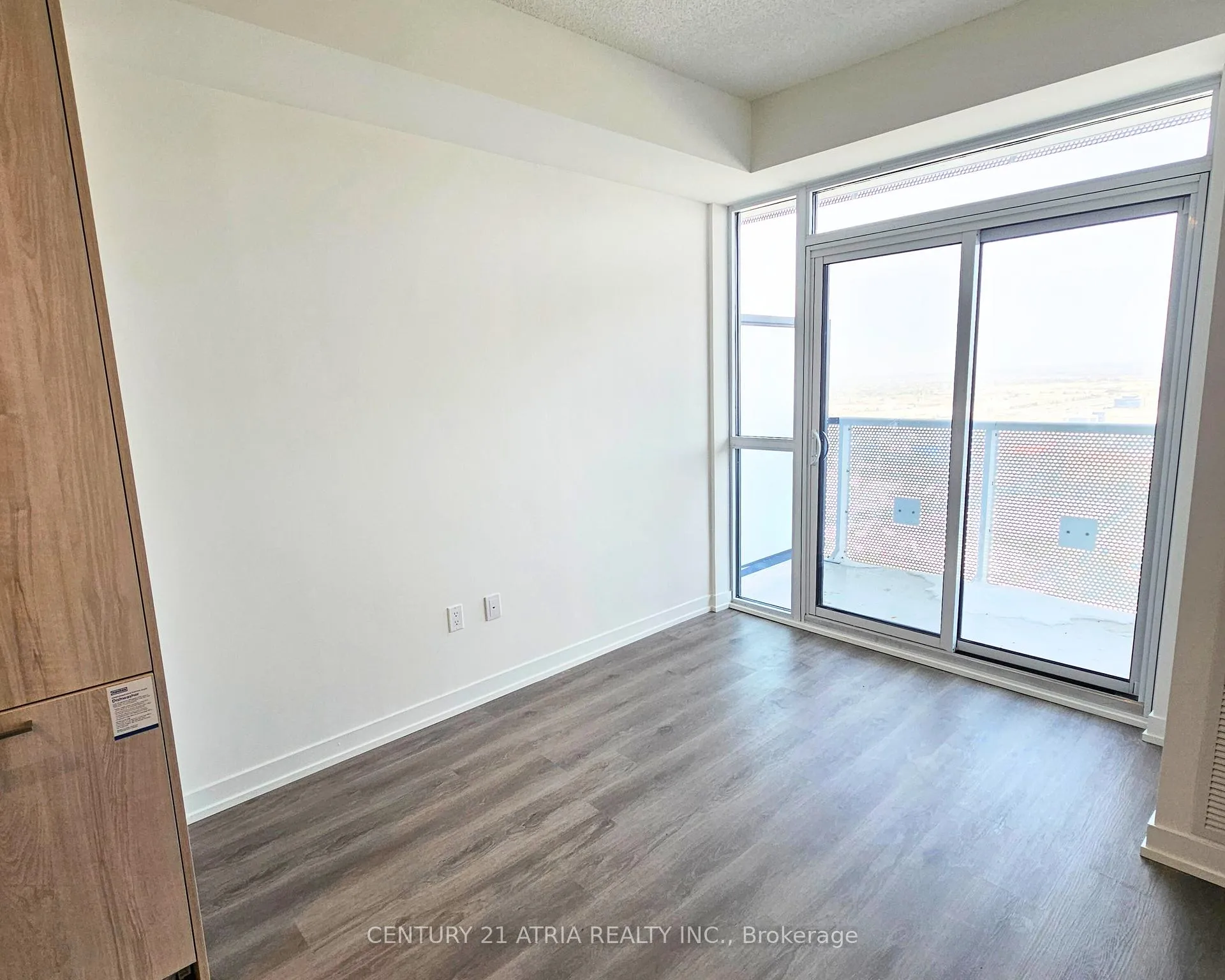 Photo 2 of Unit 3511, 225 Commerce Street, Vaughan, Vaughan Corporate Centre — HOMEH