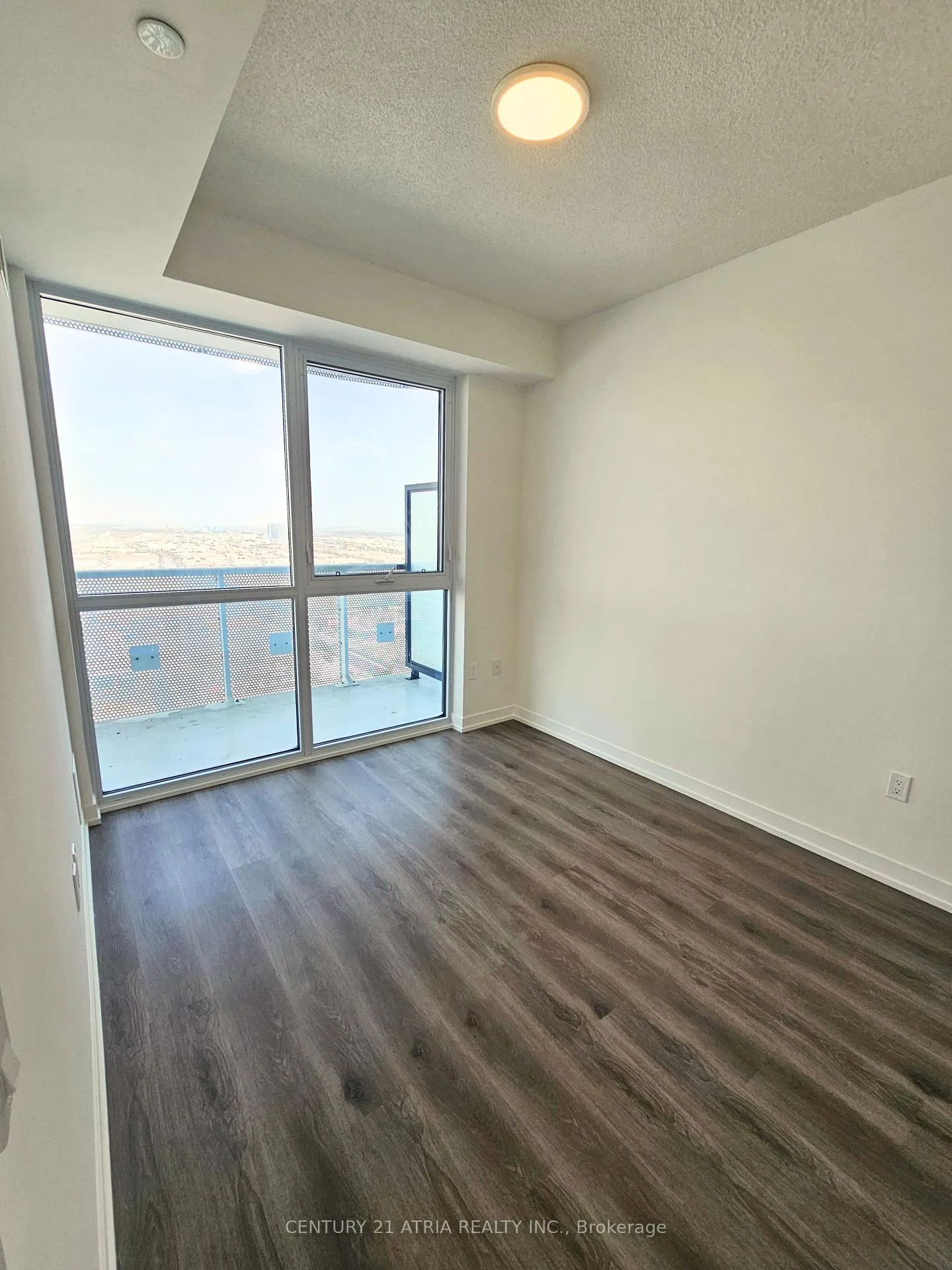 Photo 5 of Unit 3511, 225 Commerce Street, Vaughan, Vaughan Corporate Centre — HOMEH