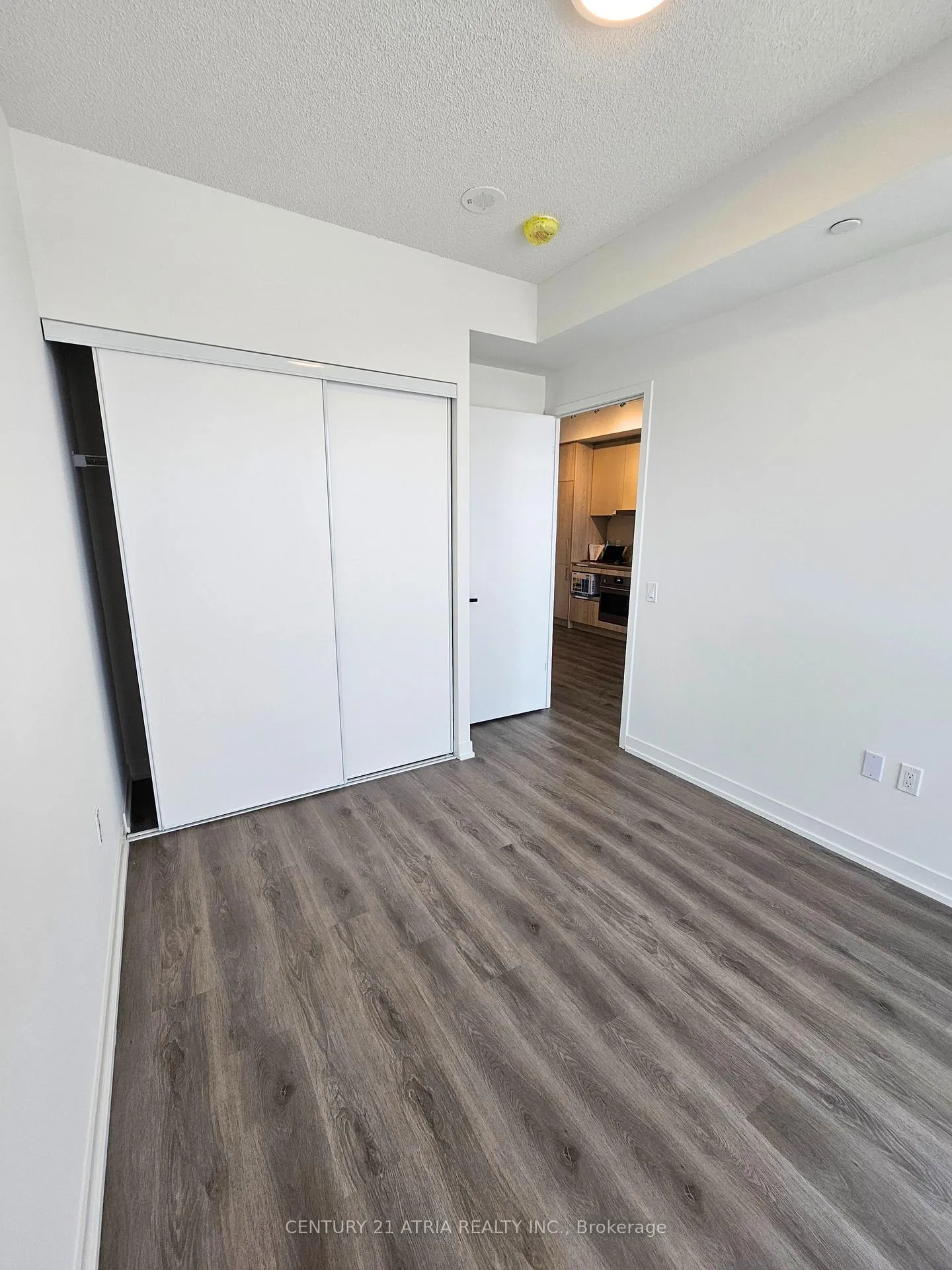 Photo 6 of Unit 3511, 225 Commerce Street, Vaughan, Vaughan Corporate Centre — HOMEH