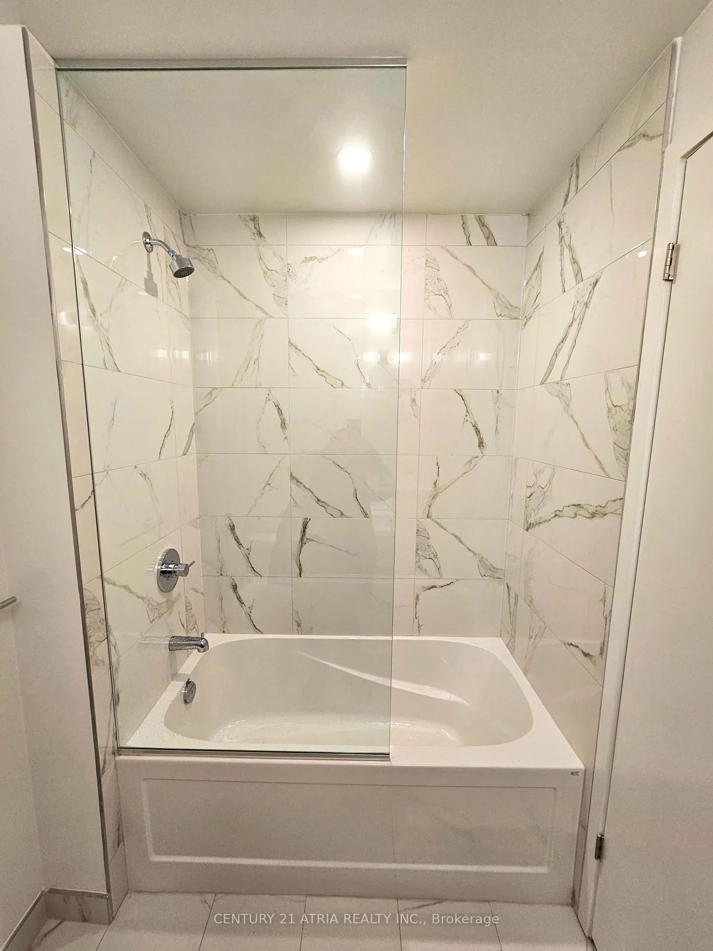 Photo 8 of Unit 3511, 225 Commerce Street, Vaughan, Vaughan Corporate Centre — HOMEH