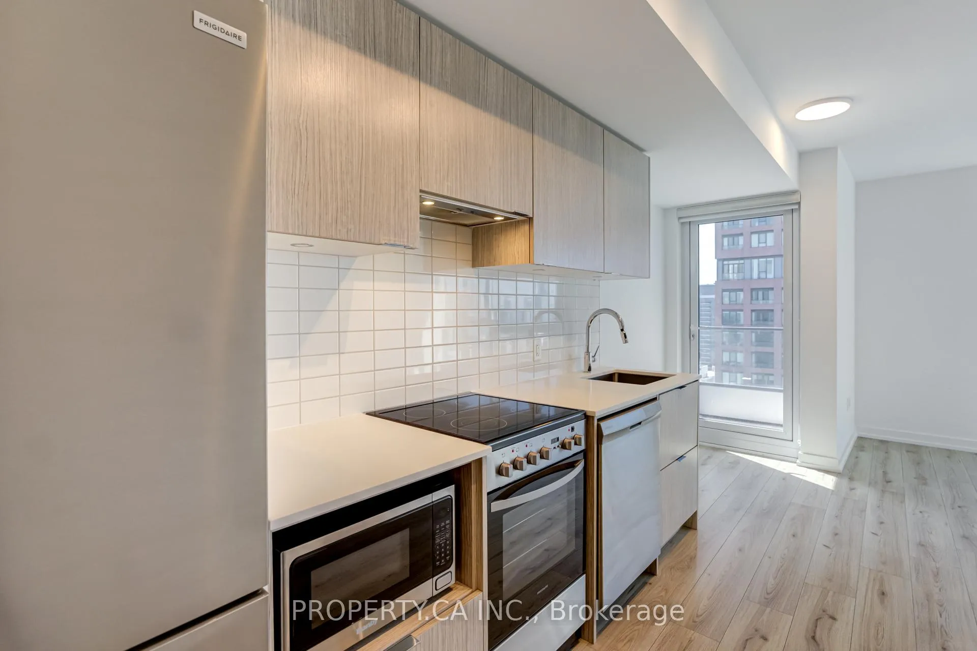 Photo 2 of Unit 3611, 395 Bloor Street E, Toronto, North St. James Town — HOMEH