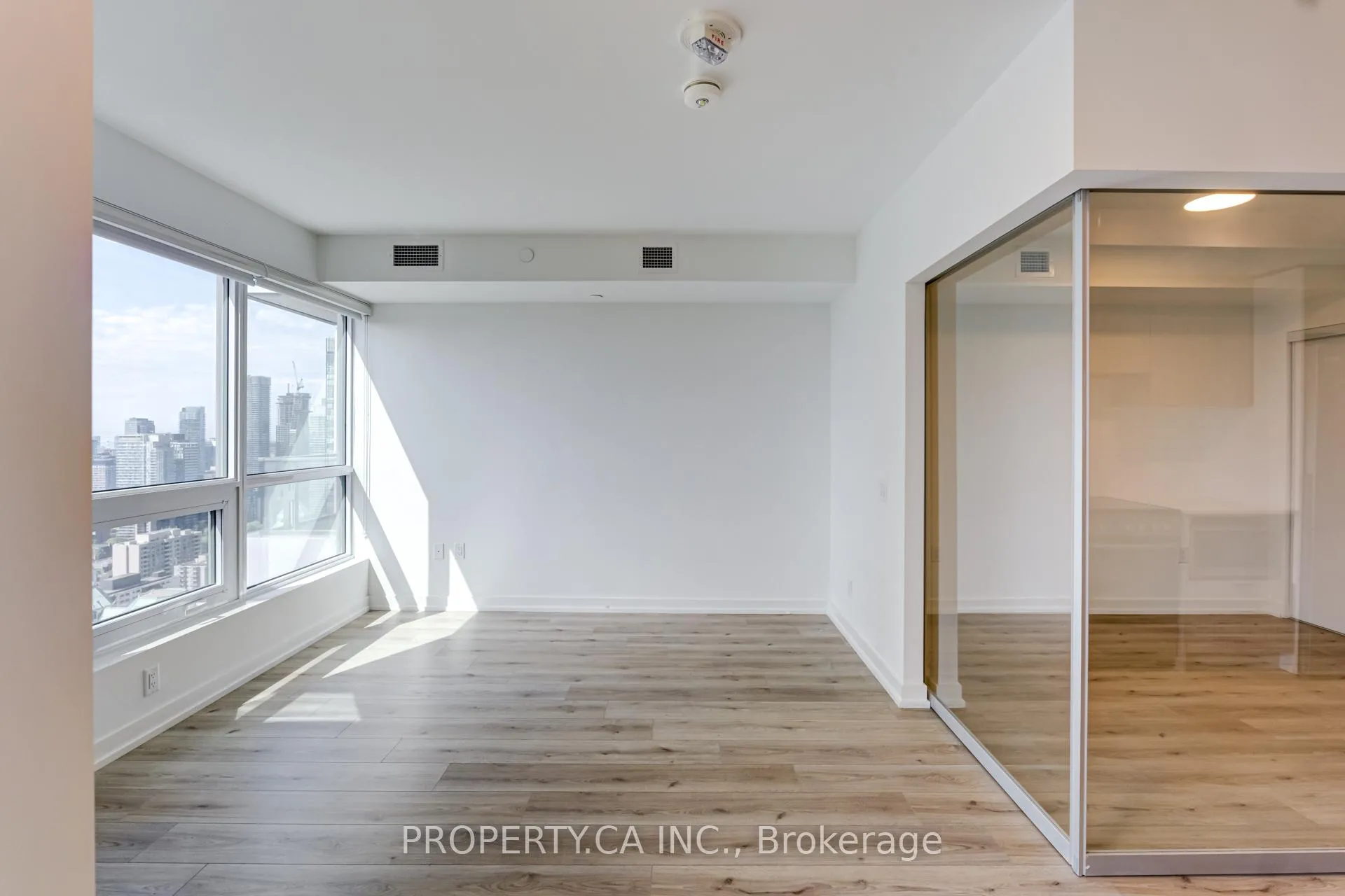 Photo 5 of Unit 3611, 395 Bloor Street E, Toronto, North St. James Town — HOMEH