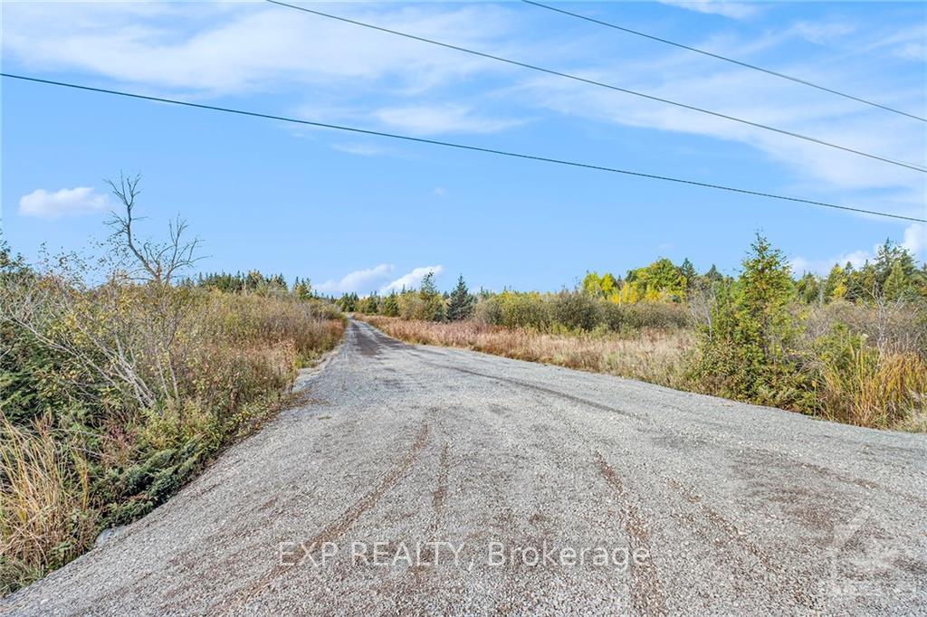 Photo 8 of 2225 Shanna Road, Ottawa, Huntley Ward (North East) — HOMEH